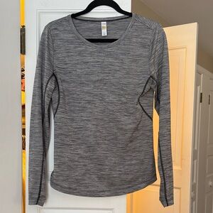 Lole Women’s Gray Athletic Long Sleeve Top Size Medium Lightweight Activewear